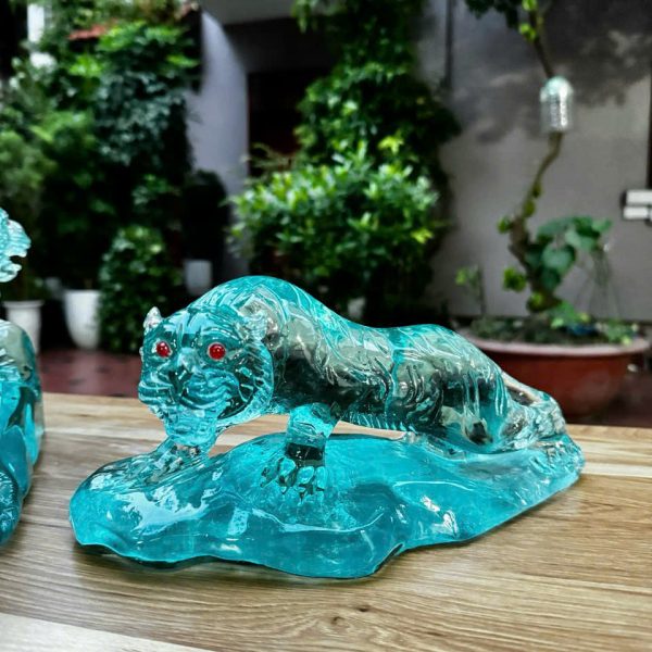 Tác Phẩm Hổ Rừng Núi Thủy Tinh – Vị Thần Giữ Lộc Bằng Đá Obsidian Tự Nhiên